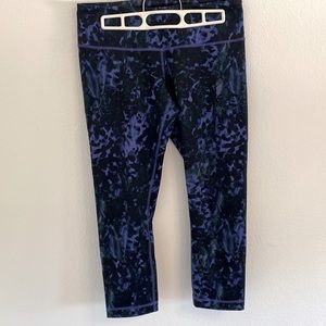 Size 8 Lululemon Capri Leggings